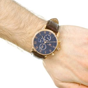 שעון יד TOMMY לגבר רצועת עור חומה לוח כחול דגם 1791399