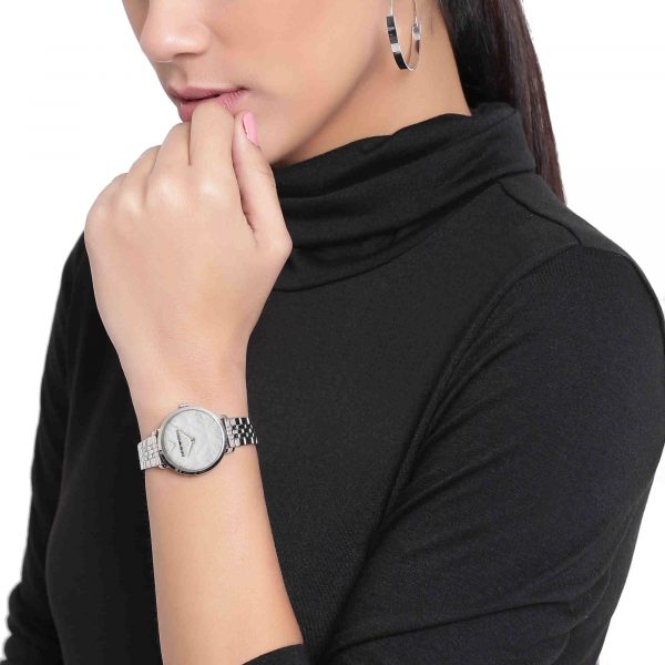 שעון ארמני לאישה דגם AR11213