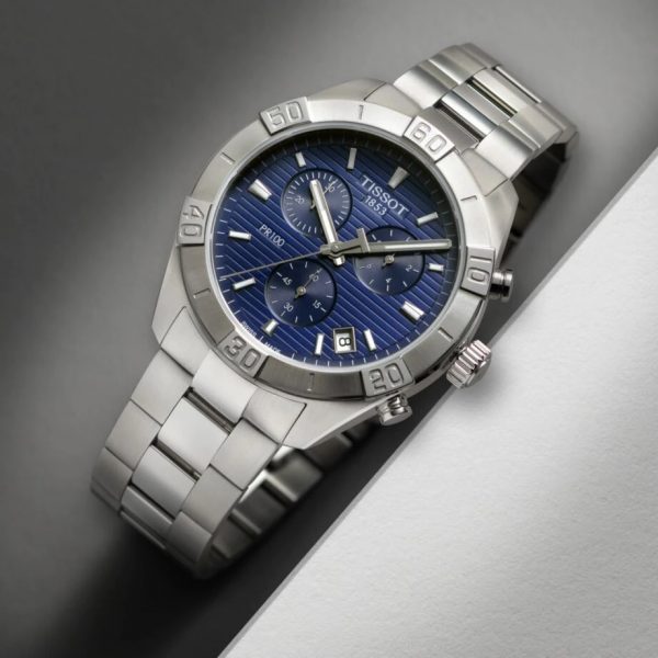 שעון יד טיסוט קלאסי לגבר לוח כחול רצועת מתכת T101.617.11.041.00 מקטלוג שעונים TISSOT