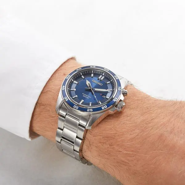 שעון יד SEIKO קינטי לגבר רקע כחול דגם SKA783P1