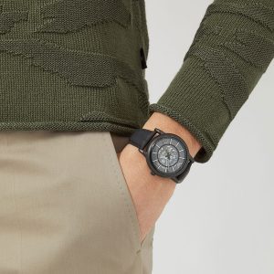 שעון יד אמפוריו ארמני לגבר רצועת עור מושחר AR60008