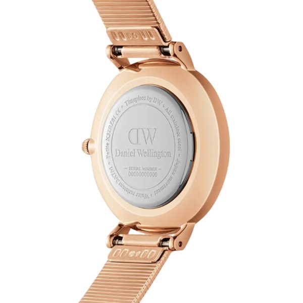 שעון יד daniel wellington לאישה זהב אדום משובץ אבני חן DW00100590 מאחור