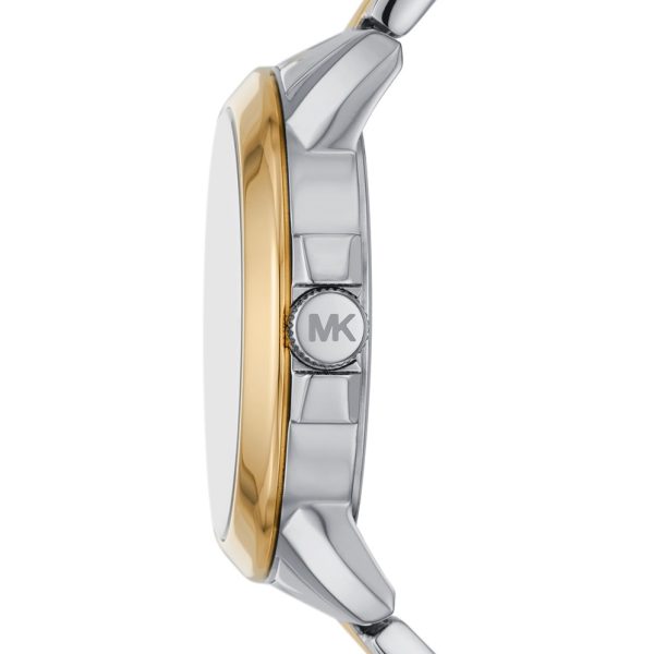 שעון יד מייקל קורס כסוף זהב לוגו MK לאישה MK7319 מהצד